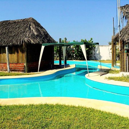 Cabanas Pie De La Cuesta Hotel โกยูกา ภายนอก รูปภาพ